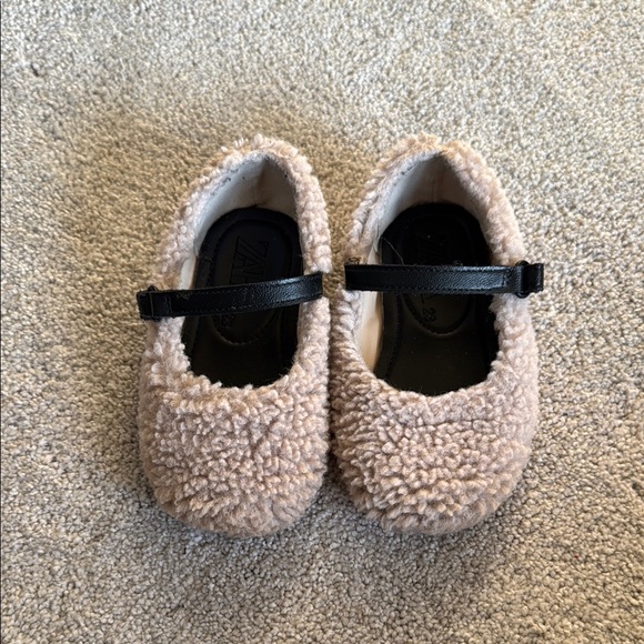 Zara Teddy flats - Picture 2 of 6